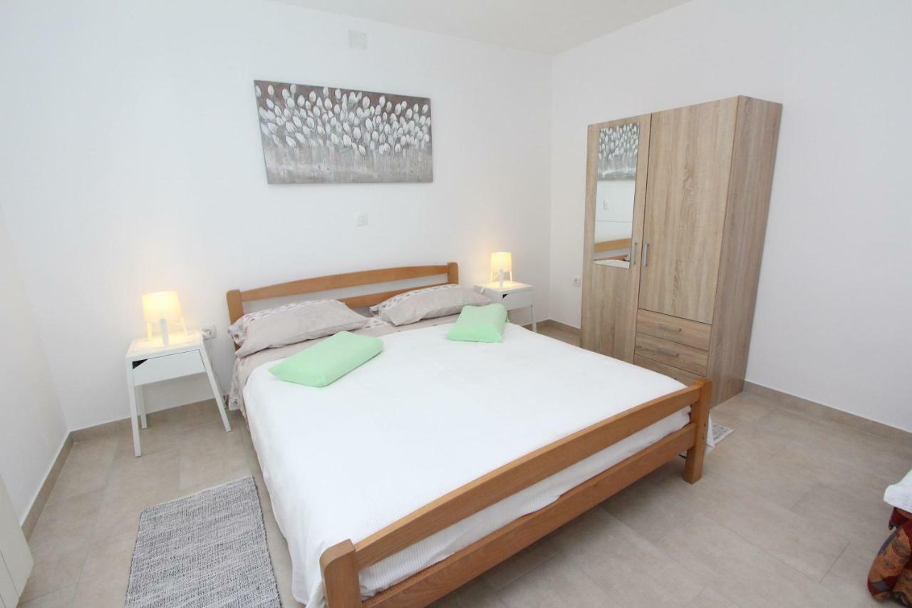Apartment Diego & Fabio Ровінь Екстер'єр фото